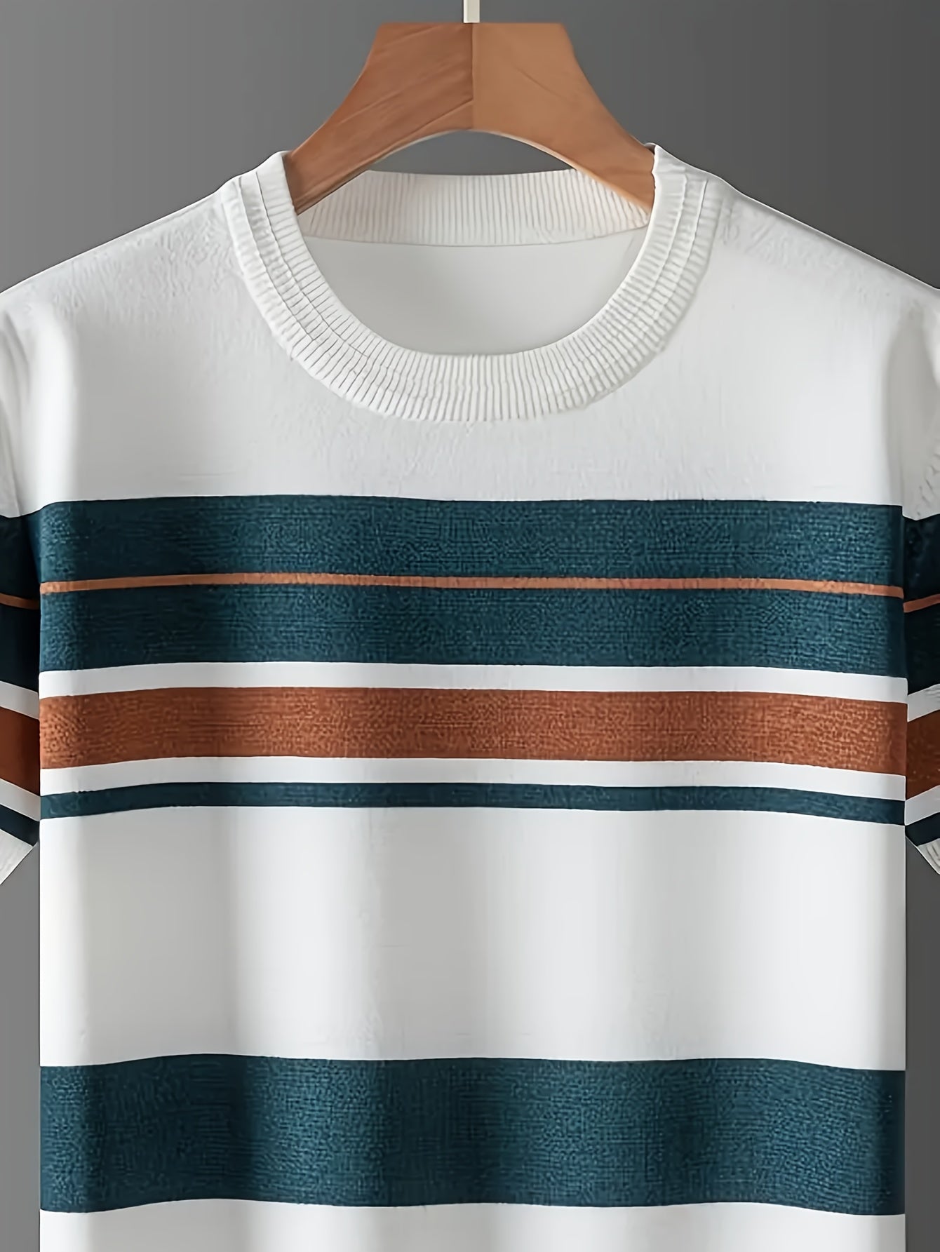 New Men'S Short-Sleeve Knitted T-Shirt for Summer, Trendy Brand with a Round Neck, Stylish Casual Striped Tee, Fashionable Men'S Clothing.