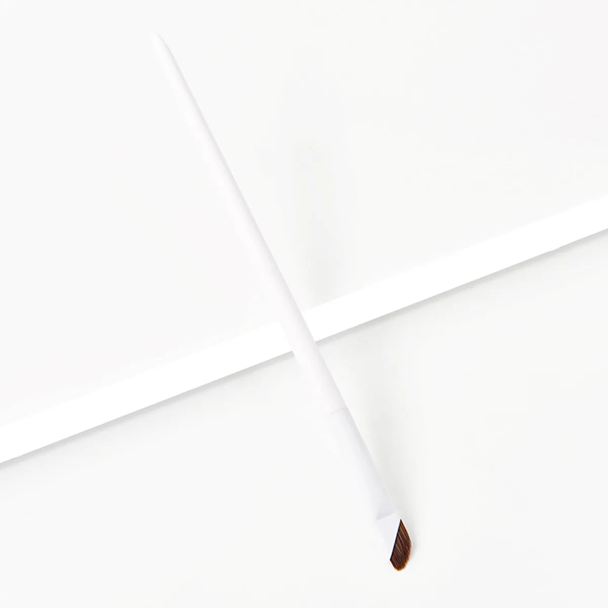 Kit Pinceaux Sourcils Blanc – Angled & Précision