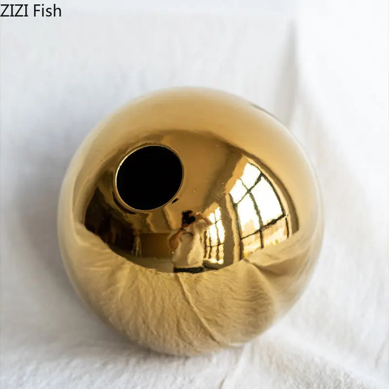 Luxury Gold Ceramic Ball Vase – Modern Decorative Flower Vase for Home Decor