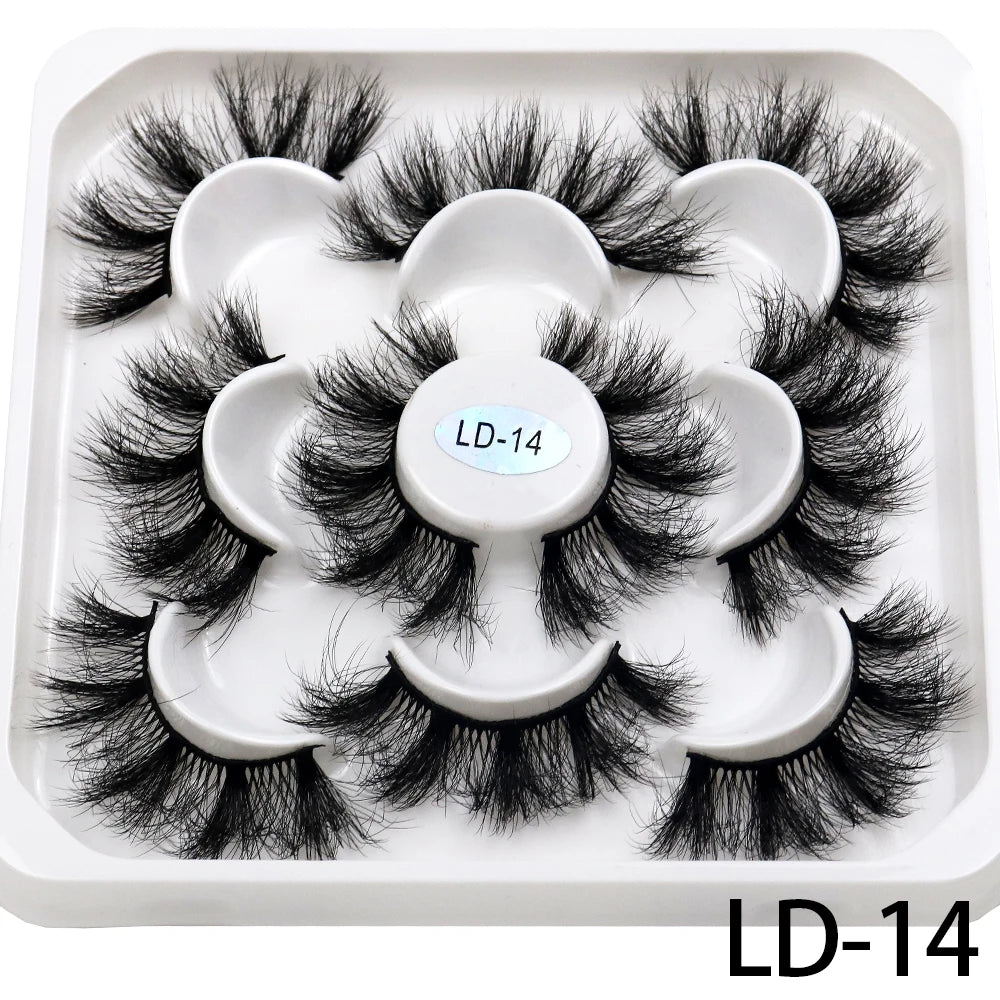 Lot de **5 paires de faux cils 3D Mink 25 mm** — effet russe volumineux et dramatique, texture moelleuse et naturelle, parfaits pour le maquillage professionnel ou quotidien.