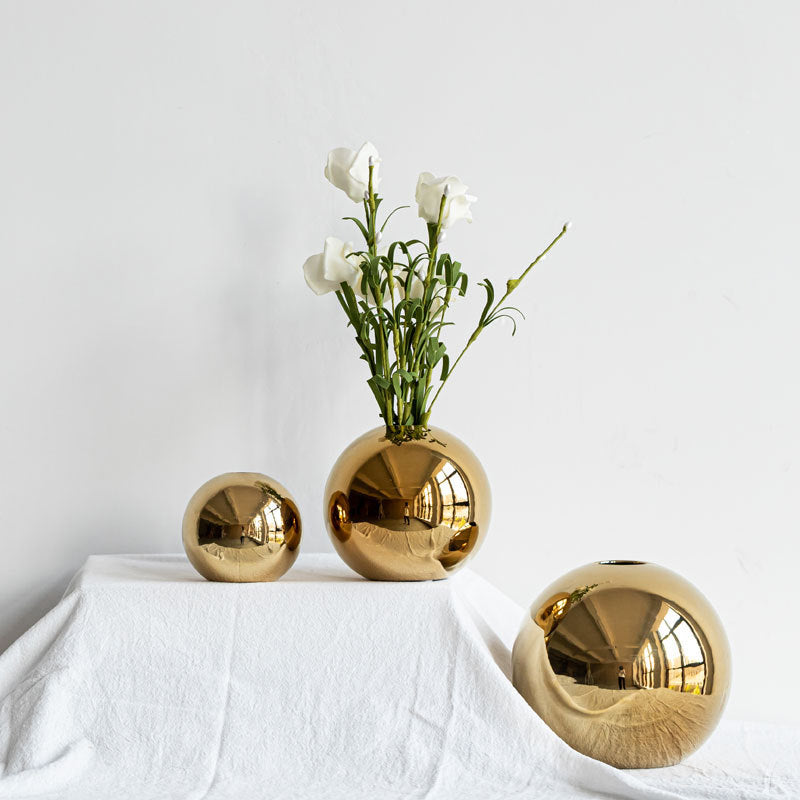 Luxury Gold Ceramic Ball Vase – Modern Decorative Flower Vase for Home Decor