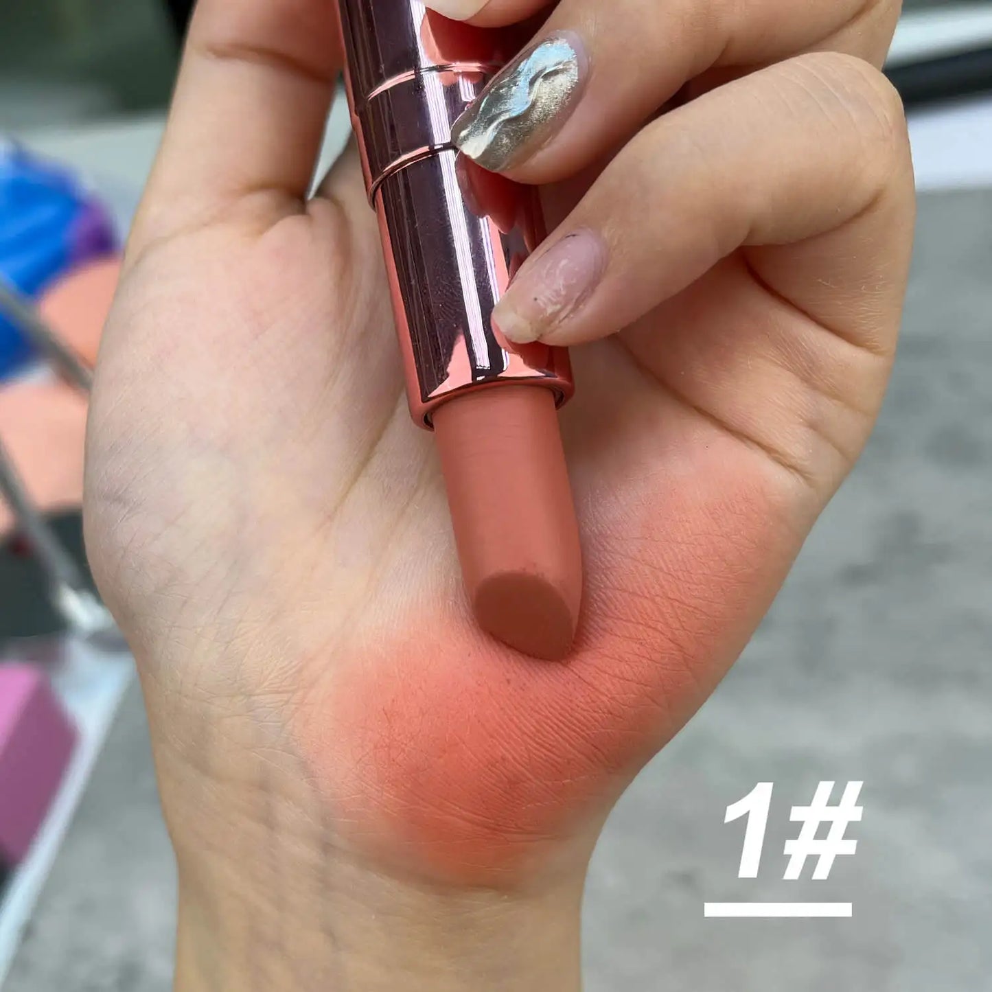 Maquillage personnalisé vegan – Rouge à lèvres nude, étiquette privée – Stick à lèvres, labiales, lipstick