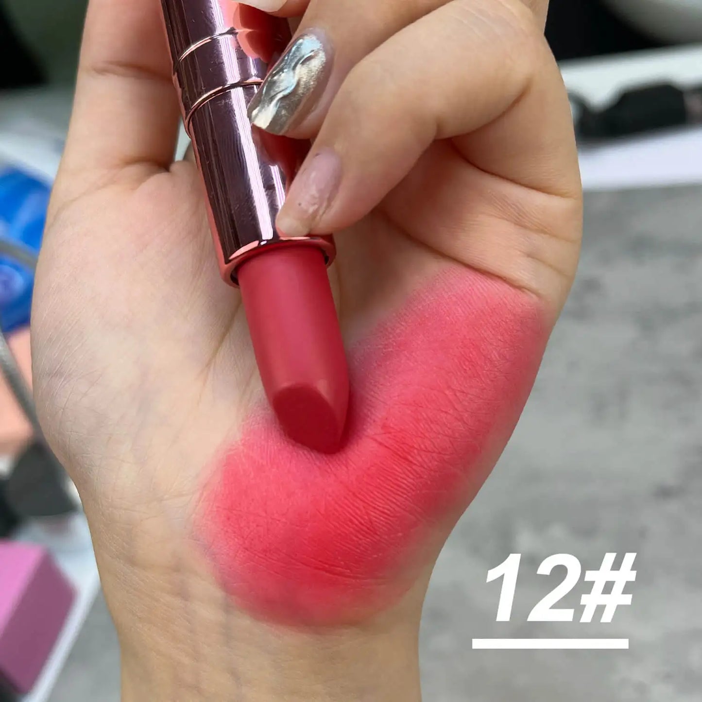 Maquillage personnalisé vegan – Rouge à lèvres nude, étiquette privée – Stick à lèvres, labiales, lipstick