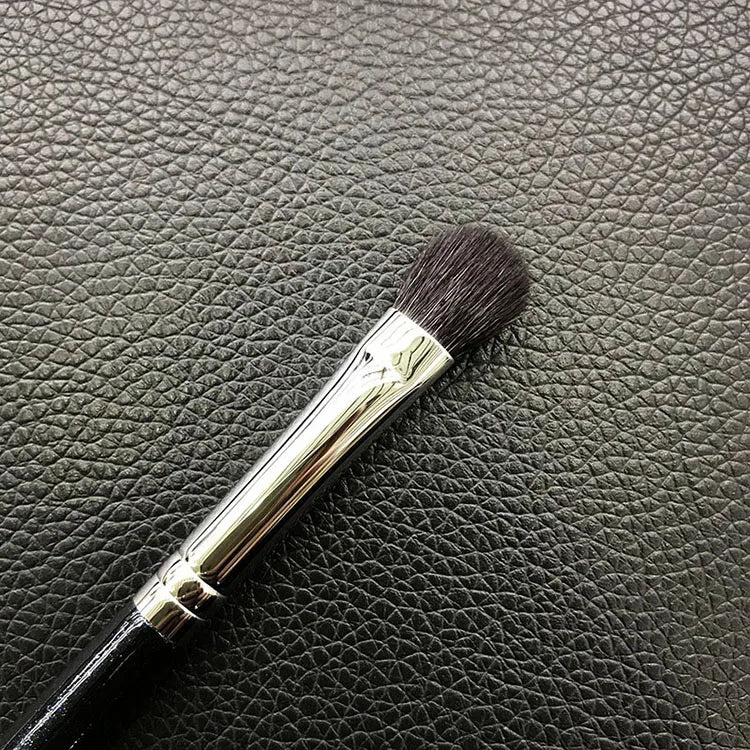 Pinceau Fard à Paupières Plat Moyen – Ultra Doux & Précis