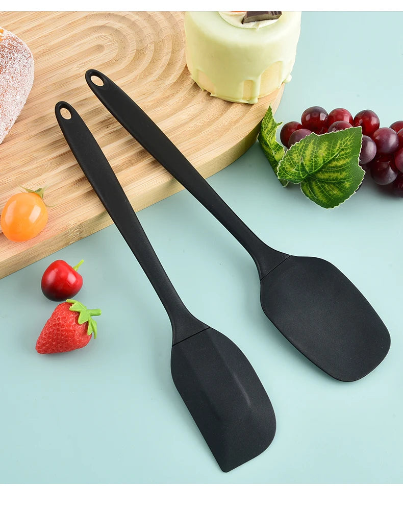 6-Piece Silicone Kitchen Utensil Set – Cream Scraper, Spatulas & Oil Brush Baking Tools Set