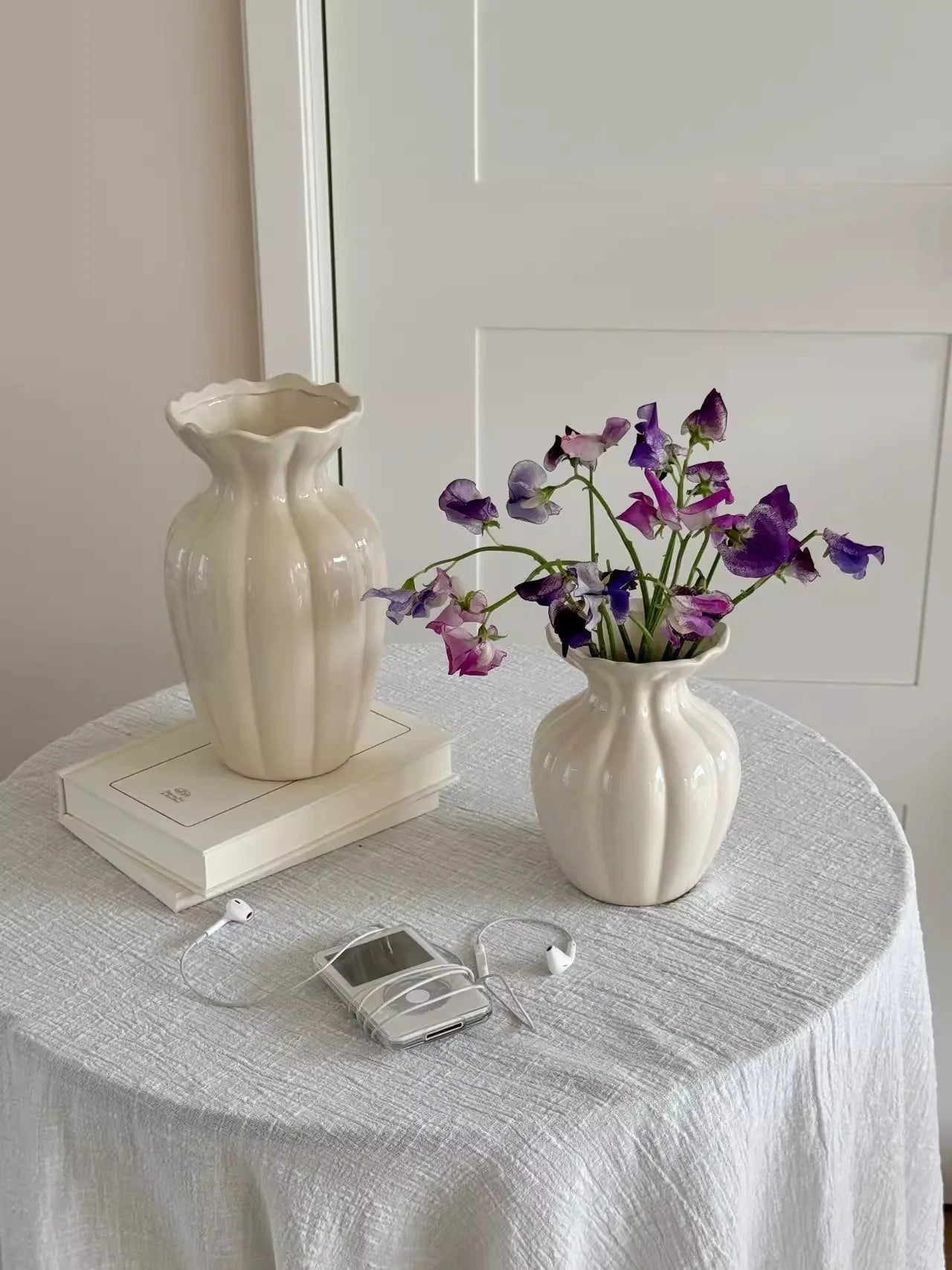 Luxury French Cream Ceramic Vase – Elegant Flower Holder for Home Decor