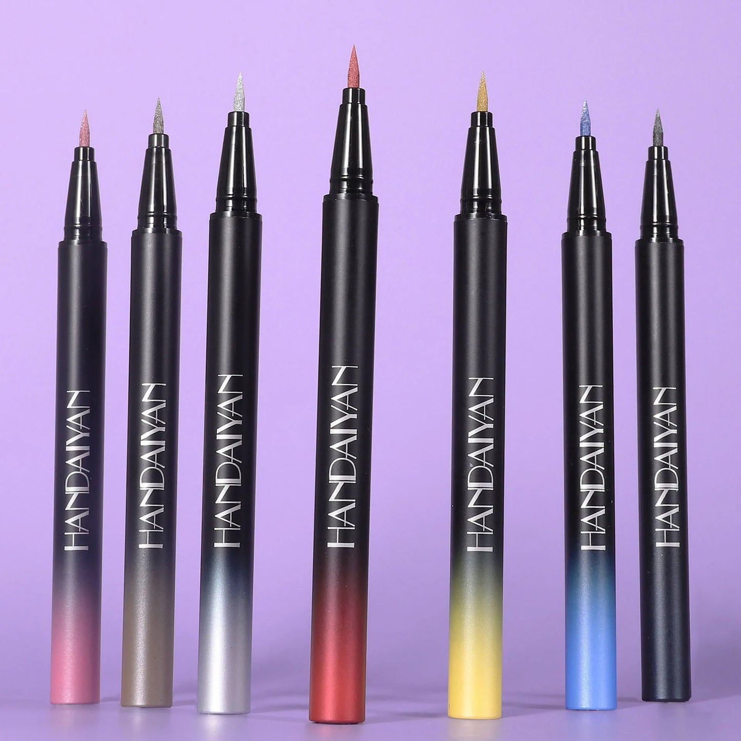Eyeliner Liquide Diamant — brillant, waterproof, séchage rapide, fini métallique argent et or, perlé, effet soyeux, illumine le regard