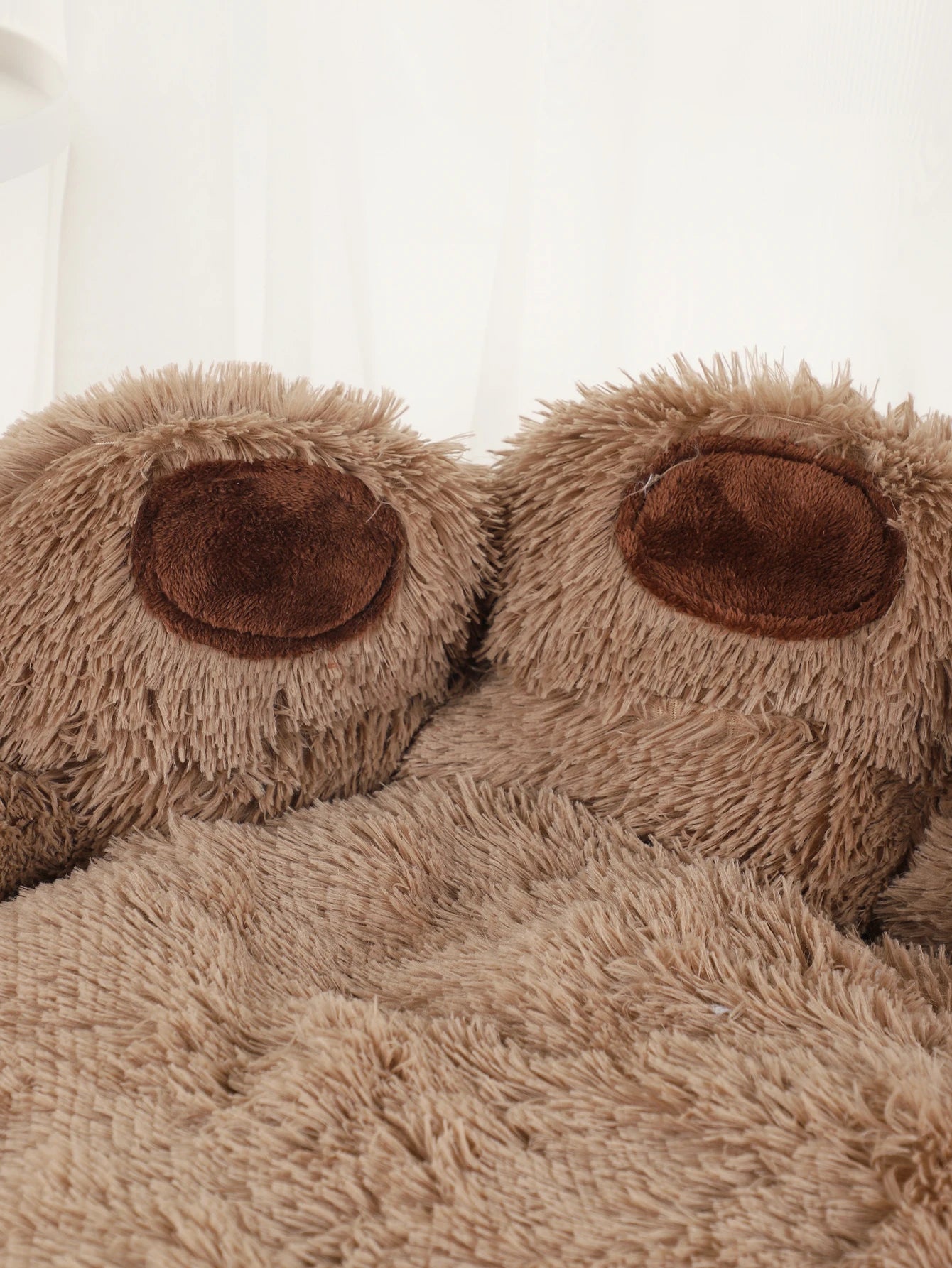 Fluffy Plush Pet Bed – Warm Sofa Bed for Dogs & Cats