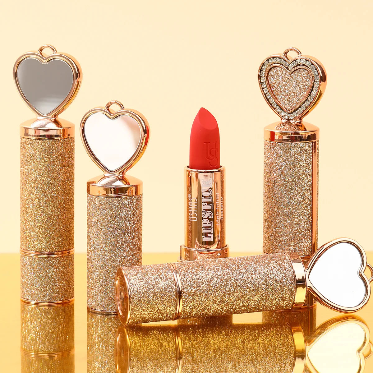 Rouge à lèvres velours mat – Waterproof et hydratant | Tenue longue durée et sans transfert | Teintes audacieuses et sexy pour femmes