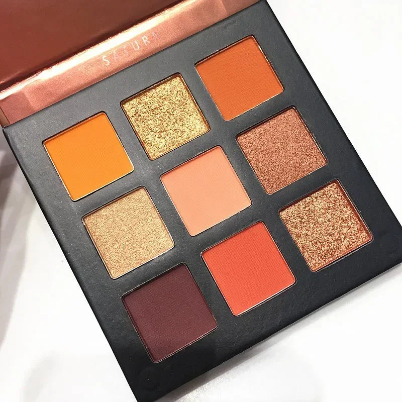 Palette de fards à paupières 9 couleurs nacrées, mates et longue tenue, waterproof
