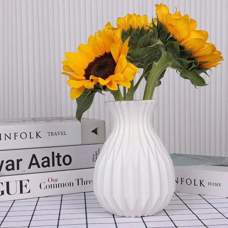 White Ceramic-Look Decorative Vase – Elegant Flower Vase for Weddings & Home Decor
