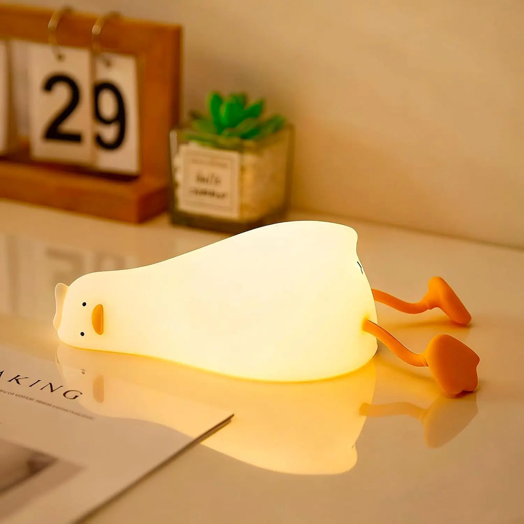 Cute LED Duck Night Light – Rechargeable Touch Silicone Lamp for Kids & Bedroom Decor
