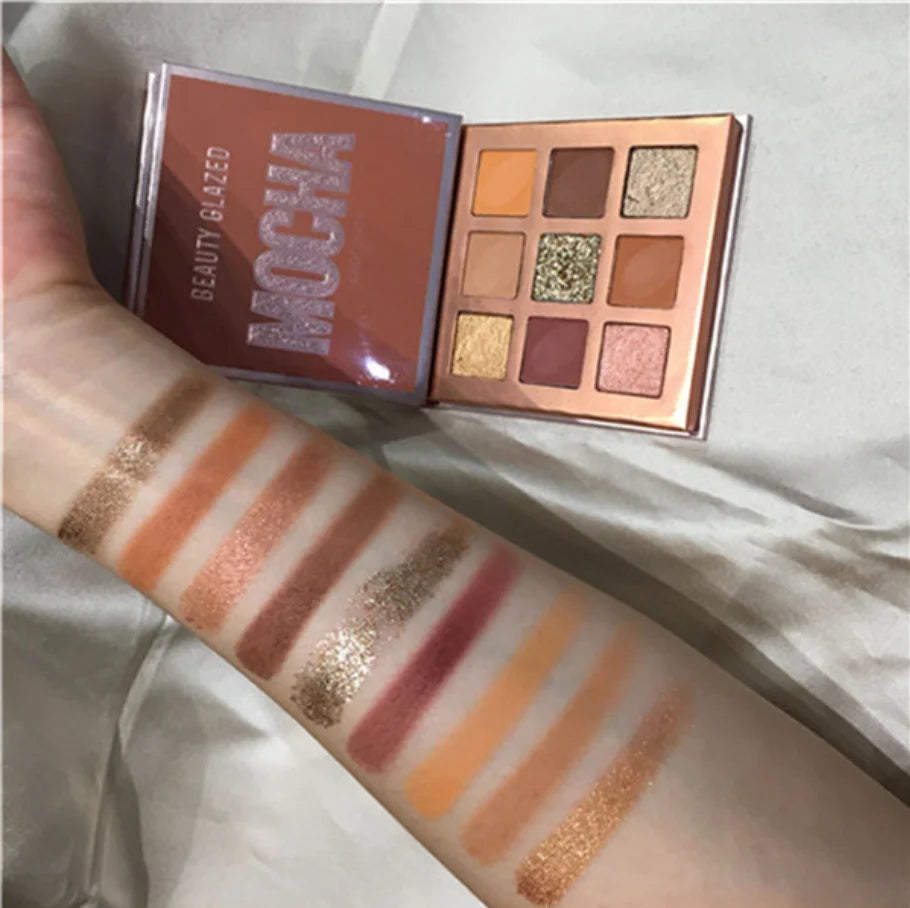 Palette fards à paupières 9 couleurs, mats et scintillants, longue tenue, waterproof, maquillage yeux toute la journée