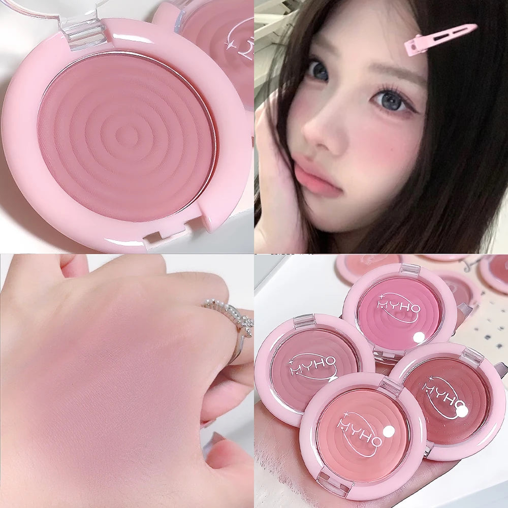 Palette de blush poudre– Fini mat, faible saturation, teintes gris-rose – Couleur modulable, illumine le teint, effet highlight, maquillage naturel