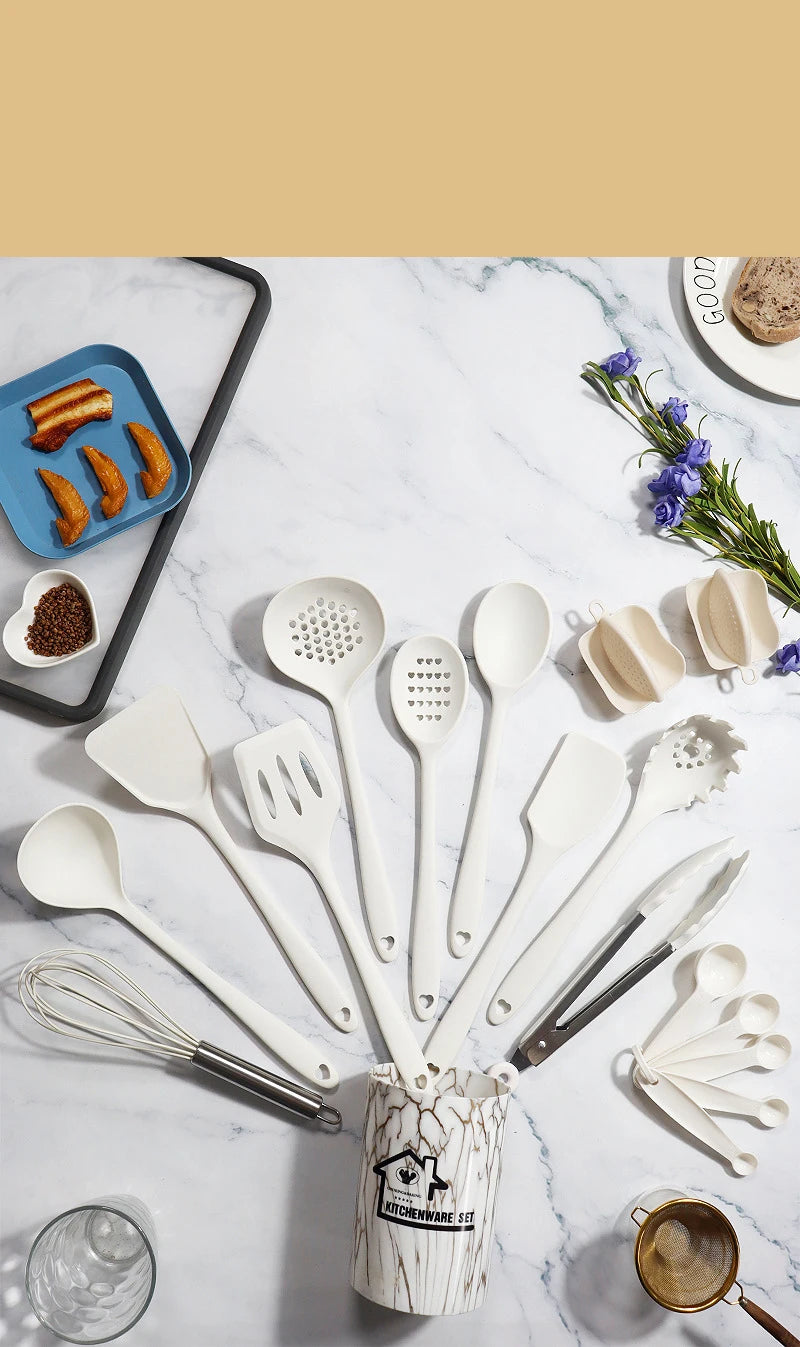 18-Piece Pink Silicone Kitchen Utensil Set – Food-Grade Cooking Tools with Spatulas, Turners & Measuring Spoons