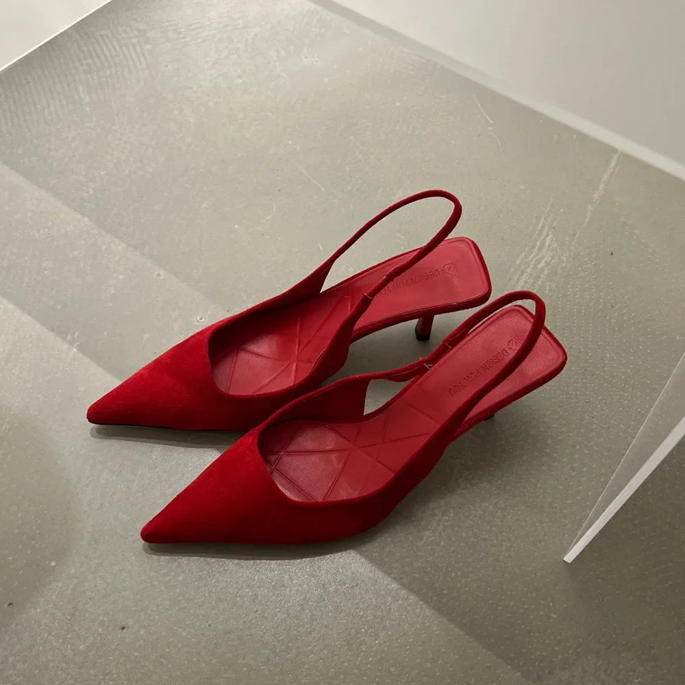 « Sandales Femme 2024 – Talon Haut Rouge, Bride & Pointues »