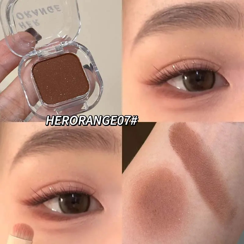 Palette fards à paupières monochrome – Mat, rouge vin et marron, smoky, nacré et pailleté, tons terre à faible saturation