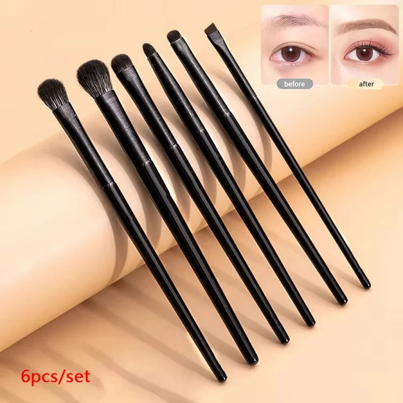 Ensemble de pinceaux de maquillage pour les yeux 6 pièces: pinceau professionnel pour fard à paupières à contour doux, petits pinceaux de maquillage pour les yeux pour le maquillage détaillé des yeux, la facia
