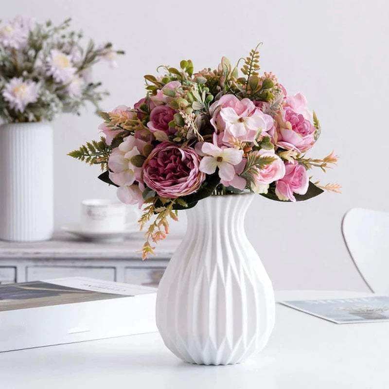 White Ceramic-Look Decorative Vase – Elegant Flower Vase for Weddings & Home Decor