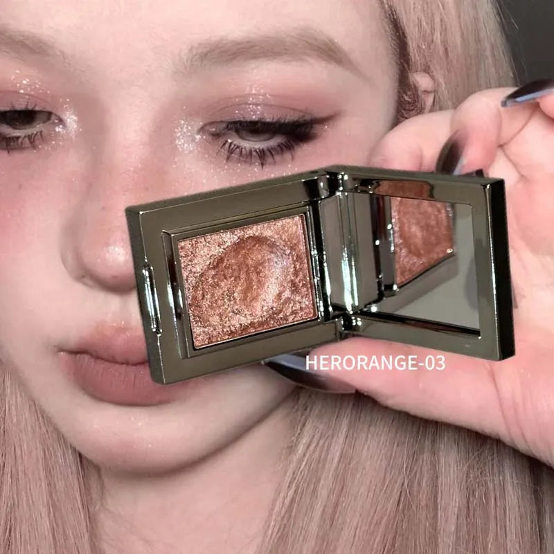 Fard à paupières crème pailleté métallique – Mousse scintillante, enlumineur, pigments pressés, violet glacé nacré