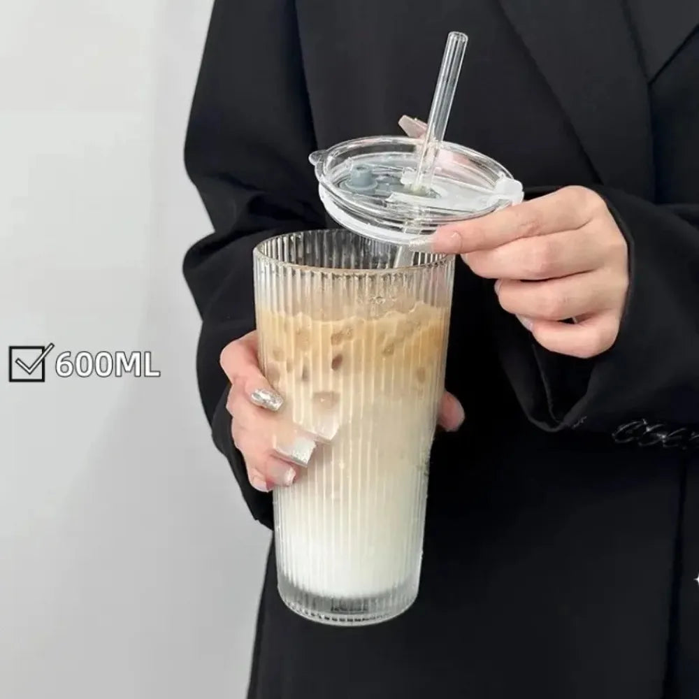 600ml Ribbed Glass Cup with Lid & Straw – Transparent Tumbler for Iced Coffee, Juice & Water