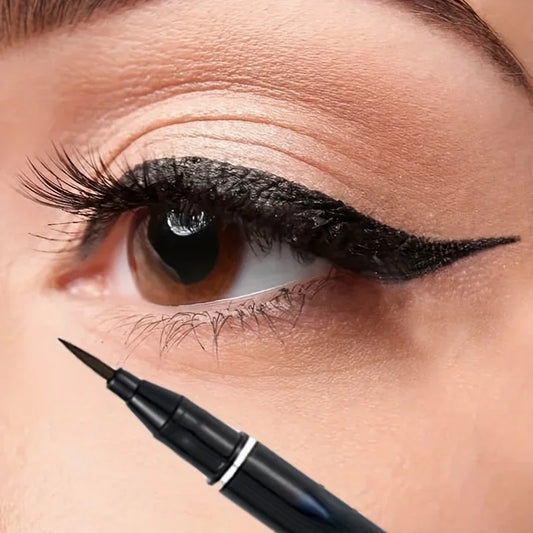 1 stylo eyeliner liquide noir longue tenue, fin et résistant à l'eau, séchage rapide.