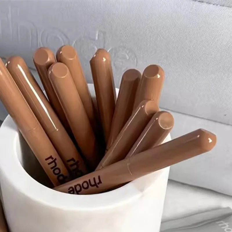 Crayon à Lèvres– Lisse, Longue Tenue, Hydratant, Gloss Facile à Appliquer, Maquillage Durable, Pour Femmes