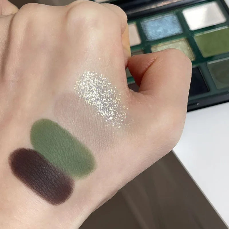 Palette fards à paupières 9 couleurs, vert olive, smoky eyes, mats et nacrés scintillants, poudre, paillettes, maquillage yeux
