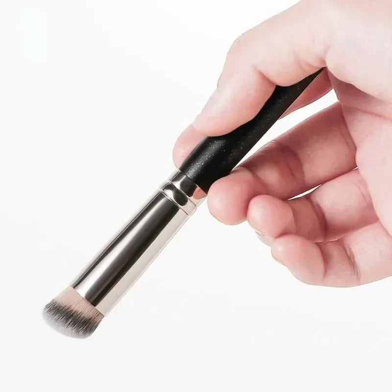 Pinceau correcteur de fond de teint, pinceaux de fard à joues de Contour Premium, impeccable sous les yeux, brosse de maquillage Dense pour le visage pour mélanger