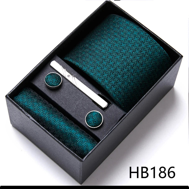 « Set Cravate Homme 7,5 cm – Vert avec Pochette & Boutons »