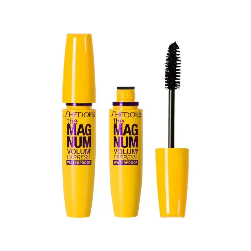 **« Mascara 3D noir – Allongeant, recourbant et waterproof »**