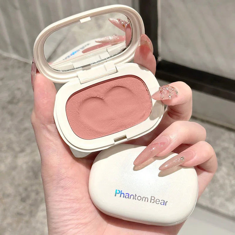 Blush mono couleur – Texture mochi sans poudre, formule douce à faible saturation – Fini mat naturel et longue tenue