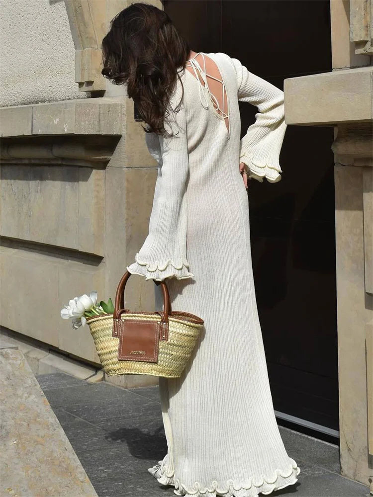 Robe Longue en Tricot pour Femme – Dos Lacé et Bordure Volantée