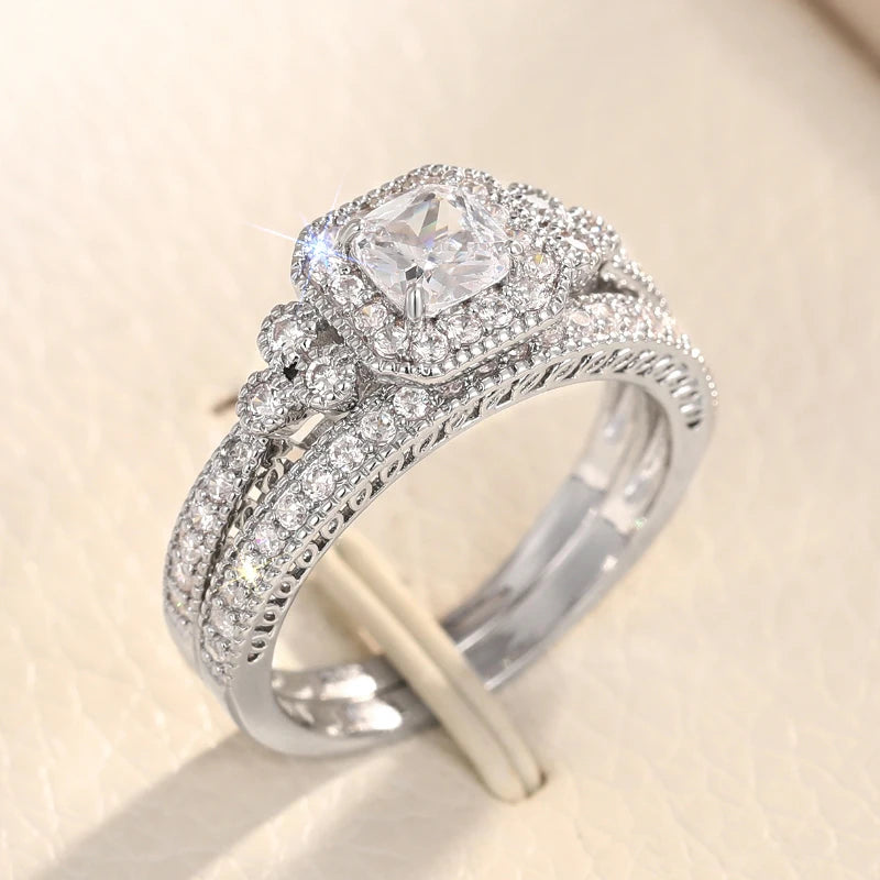 Huitan mode 2 pièces ensemble de bagues pour femmes Double couche empilable bijoux de mode à la mode cubique zircone pierre doigt accessoires