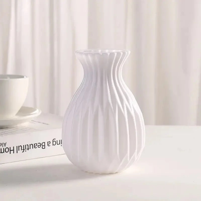 White Ceramic-Look Decorative Vase – Elegant Flower Vase for Weddings & Home Decor