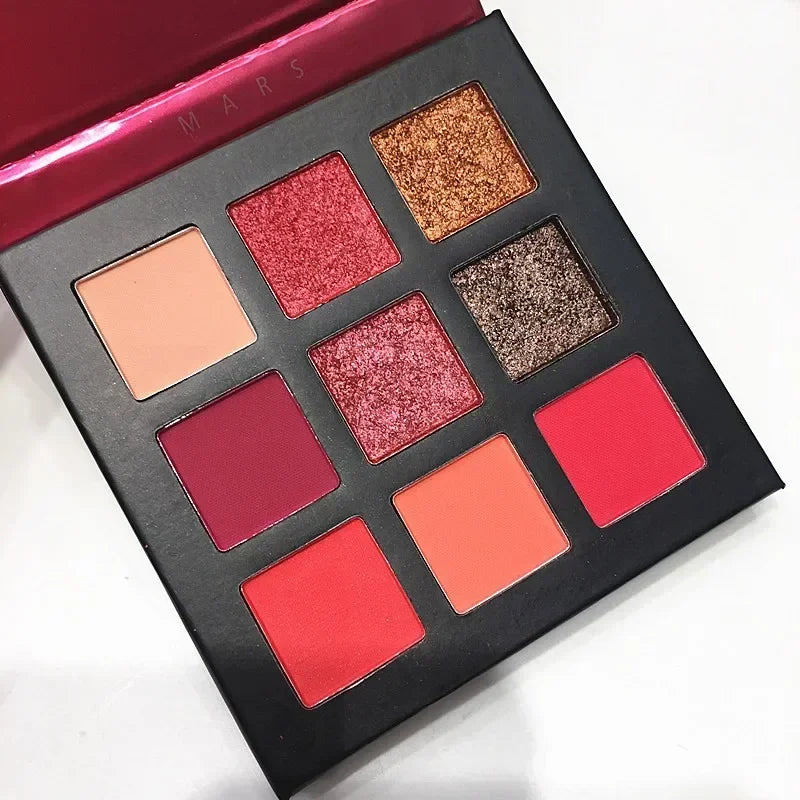Palette de fards à paupières 9 couleurs nacrées, mates et longue tenue, waterproof