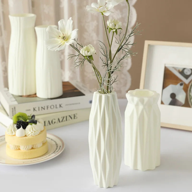 Modern Silver Plastic Vase – Elegant Decorative Flower Vase for Home & Office