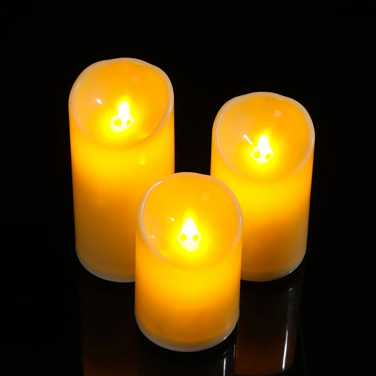 Rechargeable LED Moving Wick Candles – USB Remote Control Flameless Candle Set (1 or 3 Pieces)