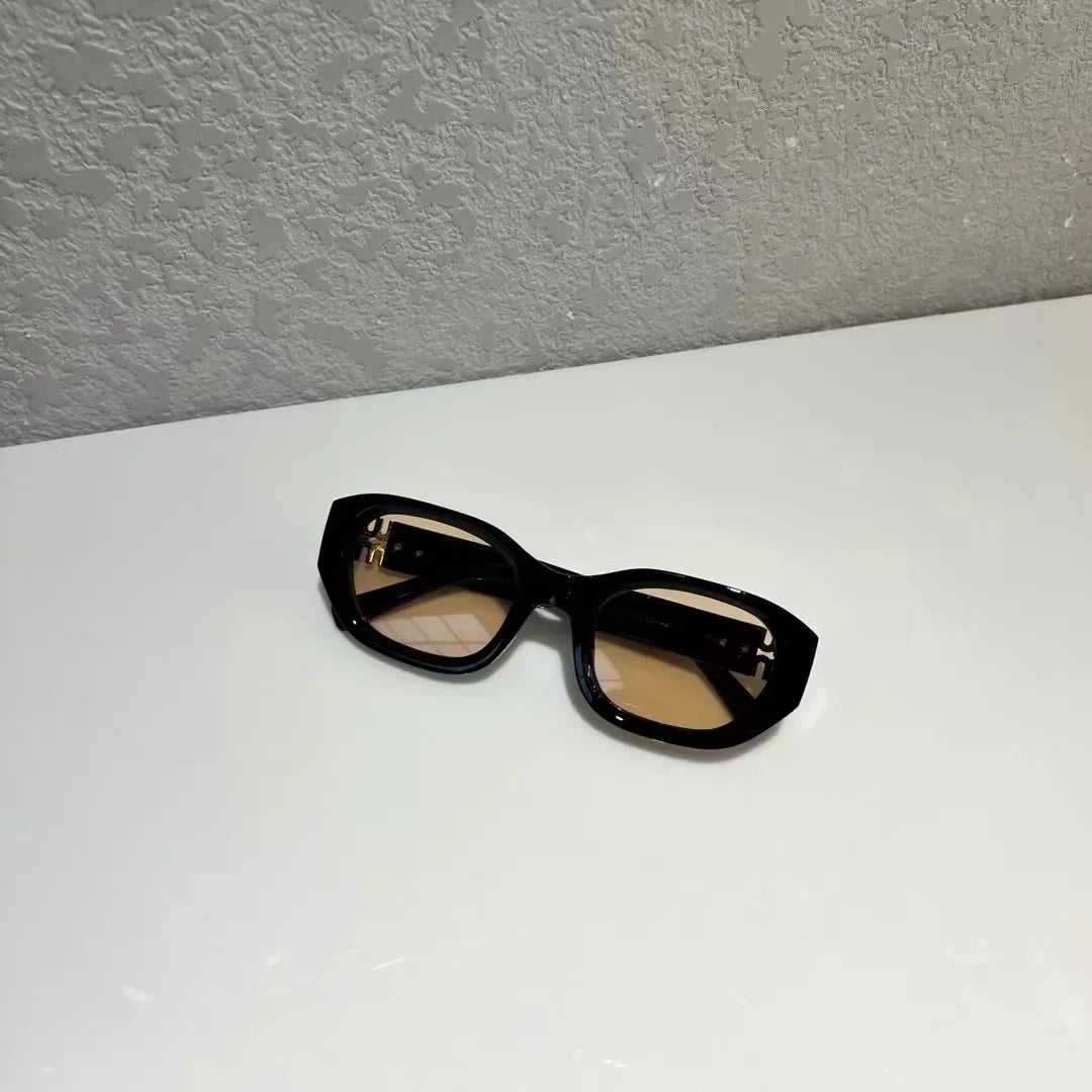 « Lunettes de soleil Ovales – Petites, Mixte & Stylées »