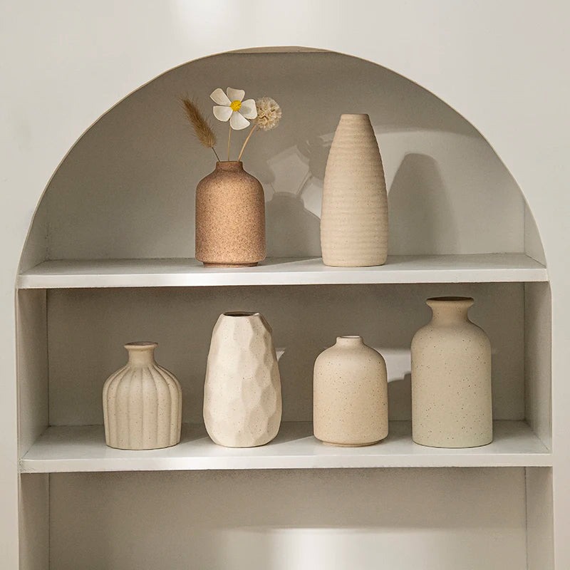 Modern Nordic Ceramic Vase – Minimalist White Flower Vase for Home & Office Decor