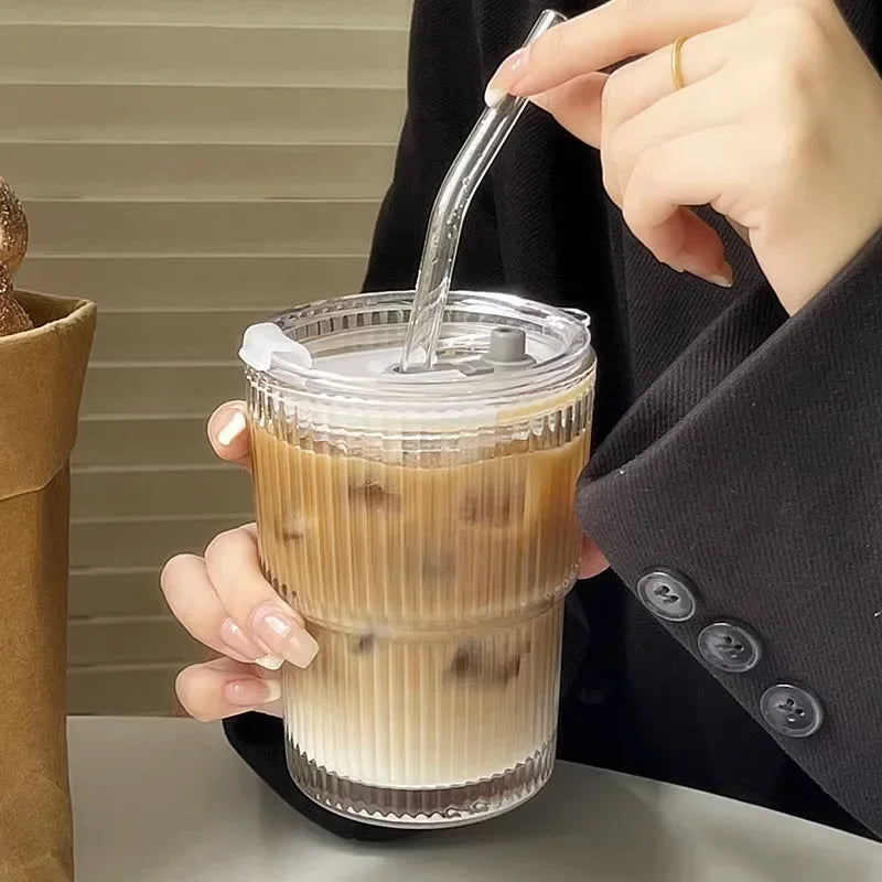 600ml Ribbed Glass Cup with Lid & Straw – Transparent Tumbler for Iced Coffee, Juice & Water