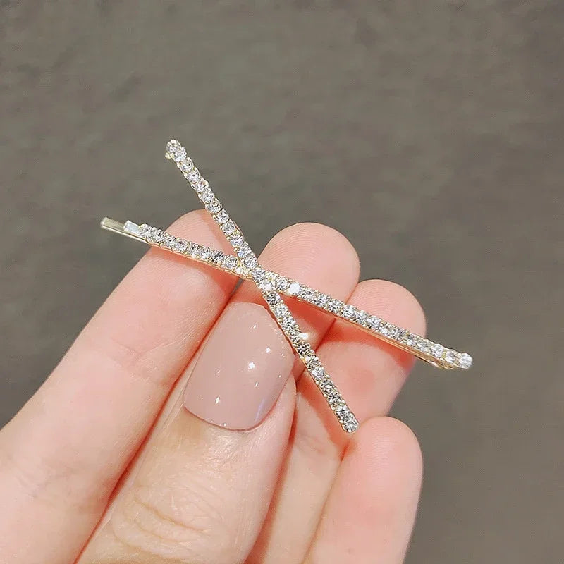 « Lot 2 Barrettes Femme – Croix Strass »