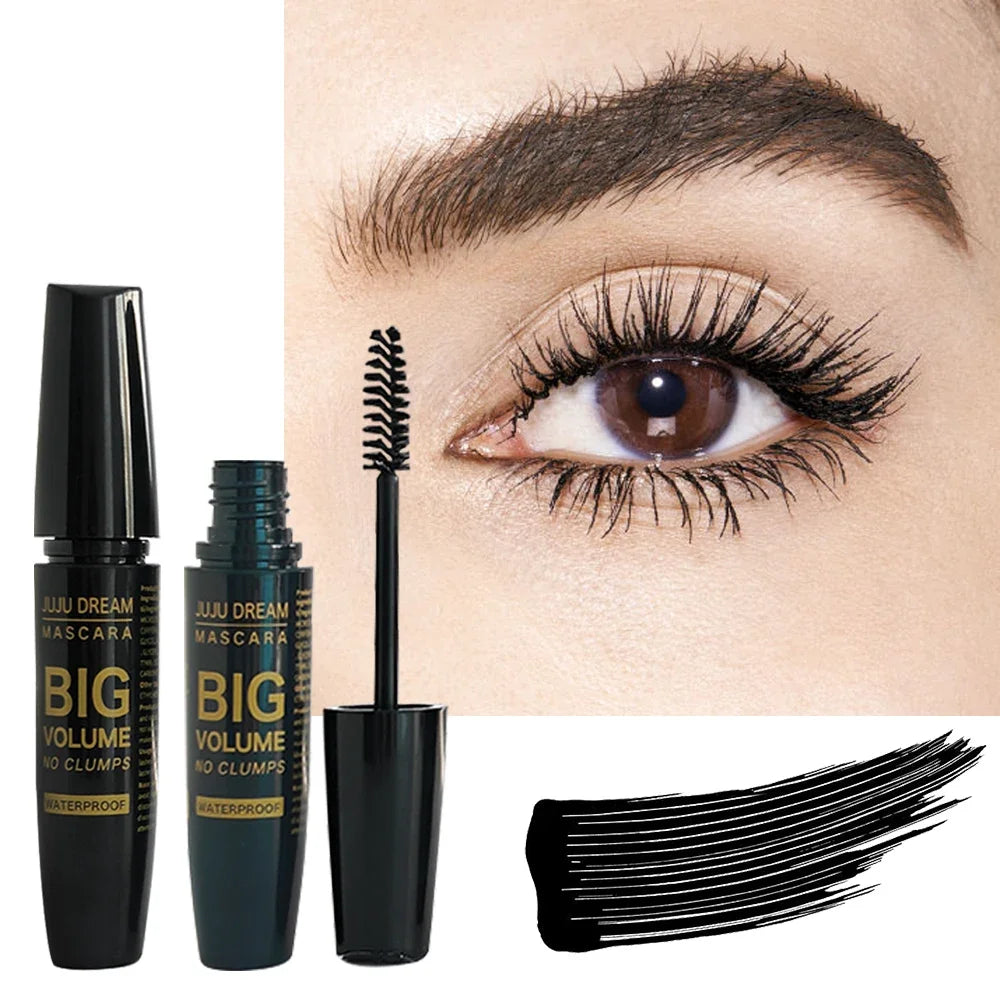 **« Mascara 4D noir – Longue tenue, volumisant et recourbant »**