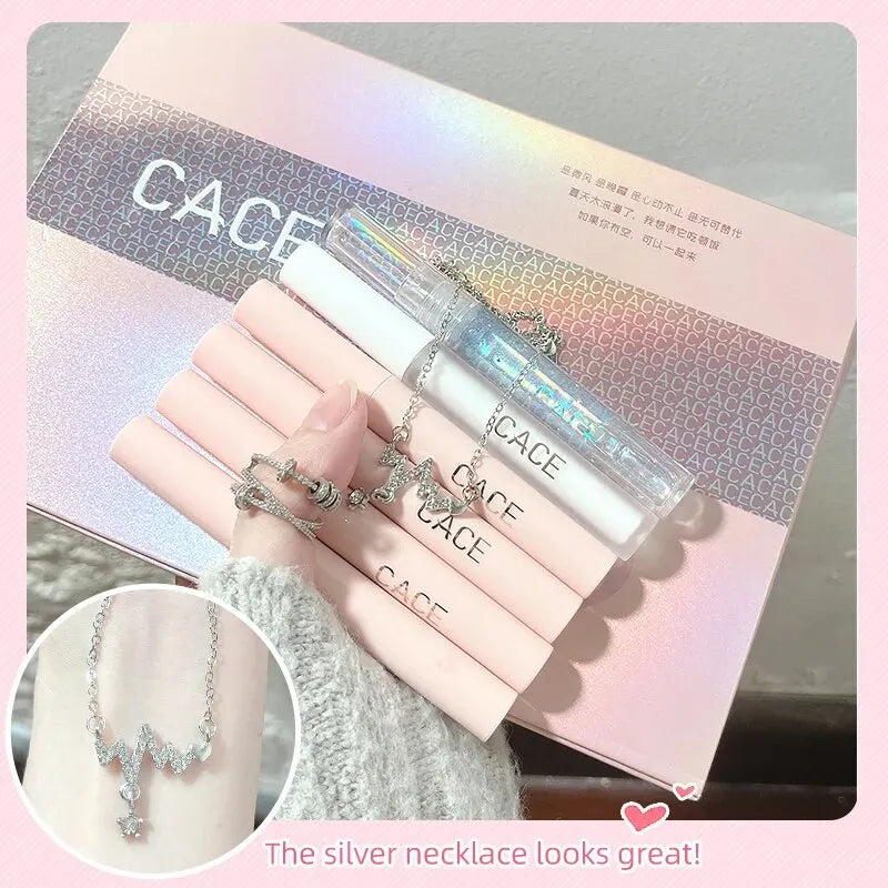 Set Lèvres CACE – 4 Teintes Mates, Gloss, Baume & Collier Cadeau