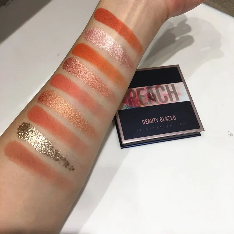 Palette de fards à paupières 9 couleurs nacrées, mates et longue tenue, waterproof
