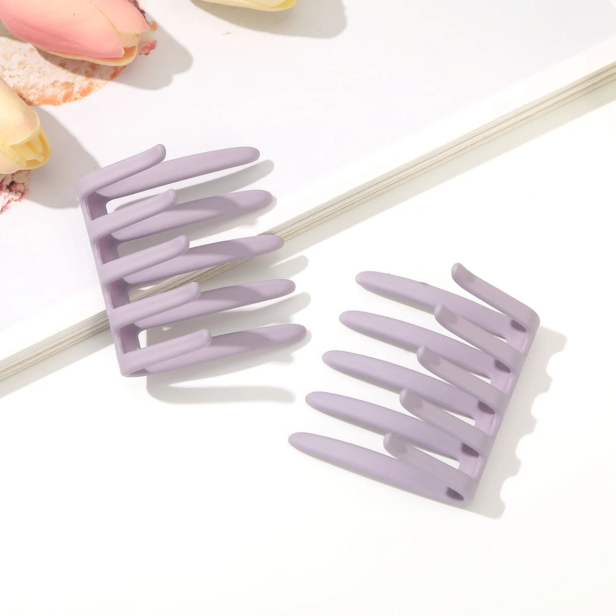 « Peigne & Pince Cheveux Double Face – 11 Couleurs »