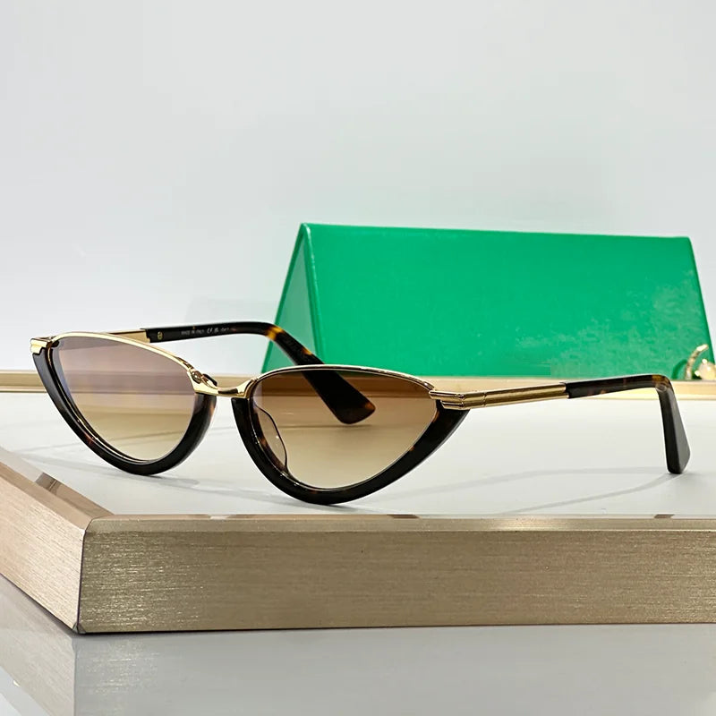 « Lunettes de soleil Femme – Cat Eye Noir & Or, Luxe 2025 »