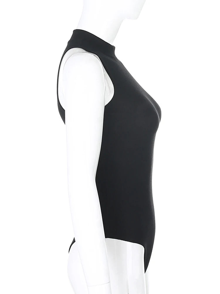 Combinaison pour femmes – Sans manches et bodycon | Style sexy noir | Top ajusté inspiré streetwear vintage Y2K et gothique | Mode tendance et vêtements stylés