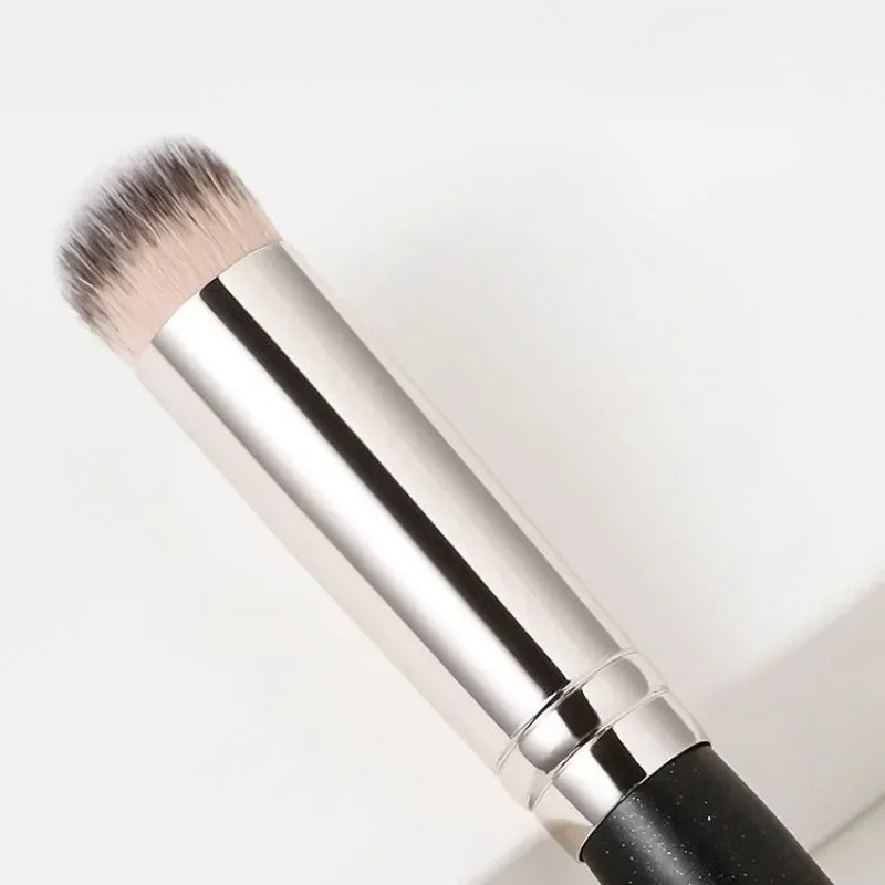 Pinceau correcteur de fond de teint, pinceaux de fard à joues de Contour Premium, impeccable sous les yeux, brosse de maquillage Dense pour le visage pour mélanger