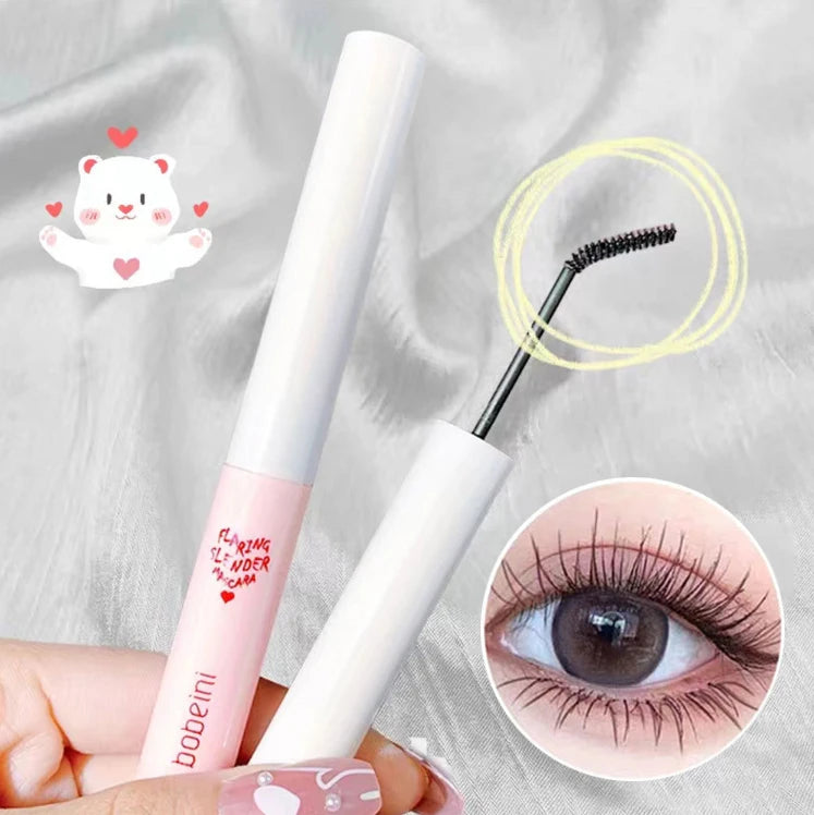 **« Mascara fibres de soie – Brosse ultra-fine, waterproof et recourbant »**